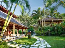 Villa Bunga Wangi, Tropical Garden